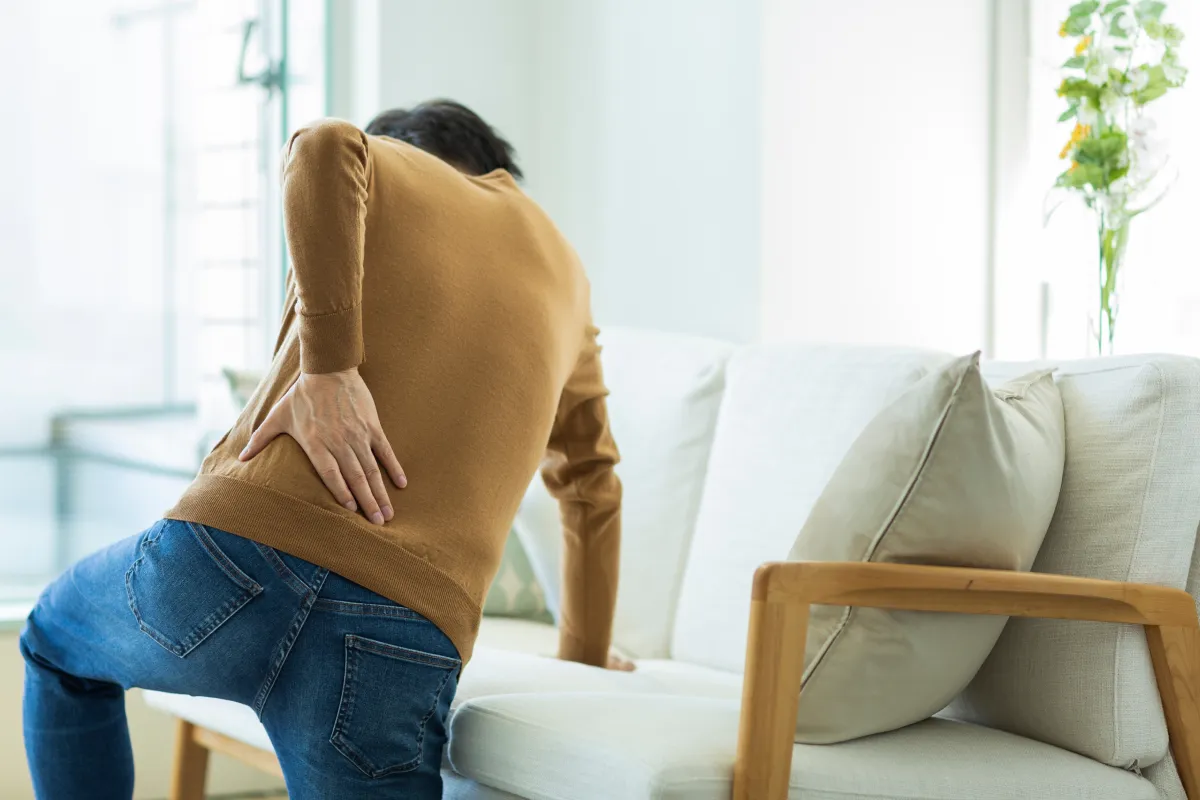 ギックリ腰になってしまった女性